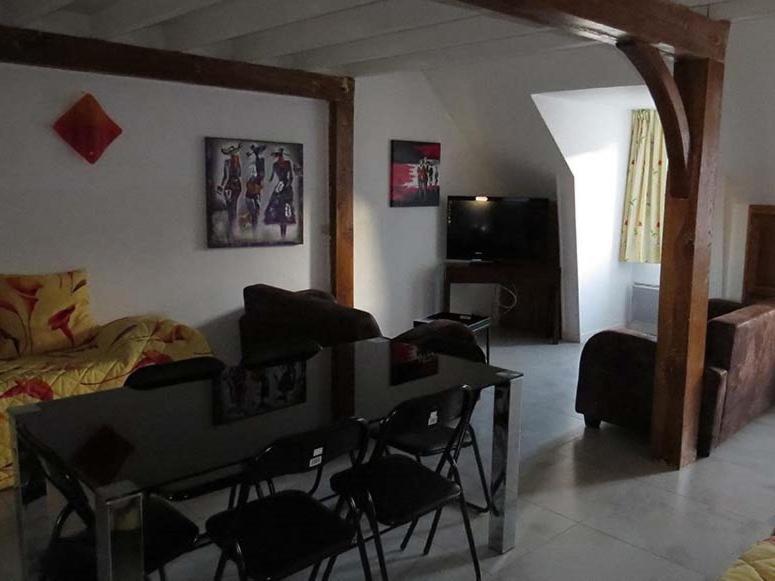 ApartHotel François 1er - 16ème Vitry-le-François Quarto foto