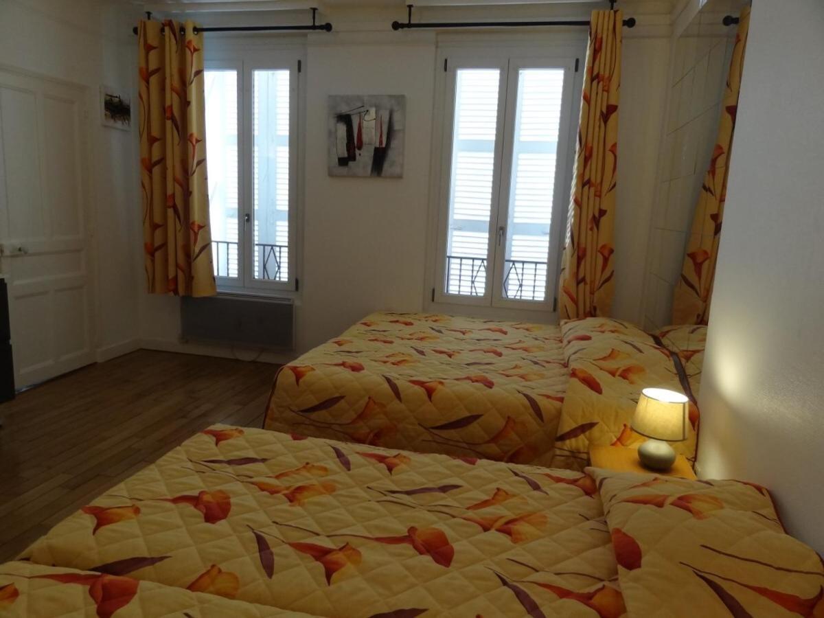 ApartHotel François 1er - 16ème Vitry-le-François Quarto foto