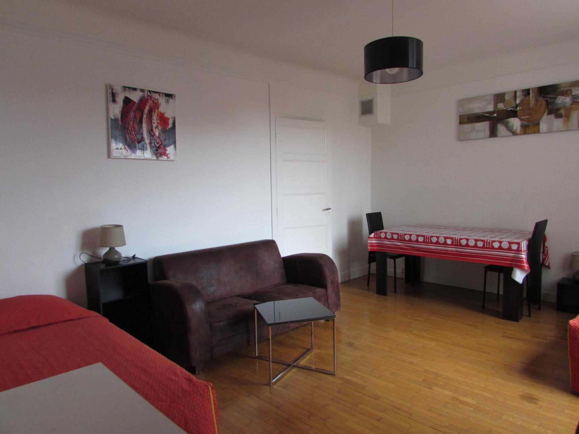 ApartHotel François 1er - 16ème Vitry-le-François Quarto foto